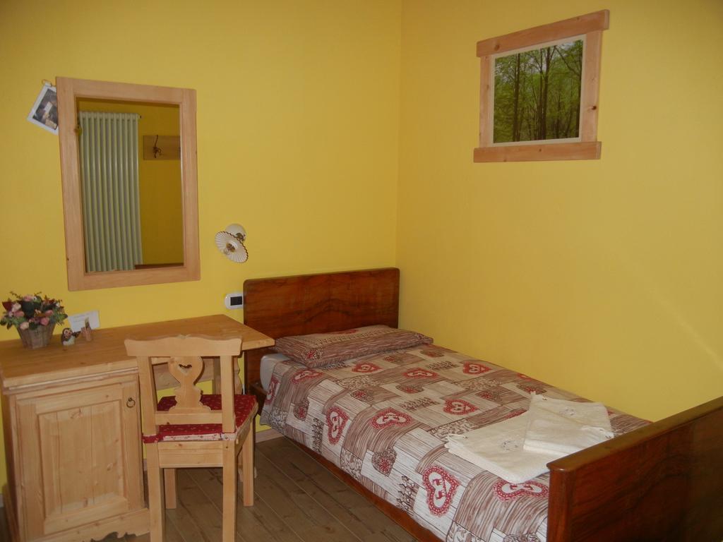 B&B La Casa Del Sole St. Michael an der Etsch Zimmer foto